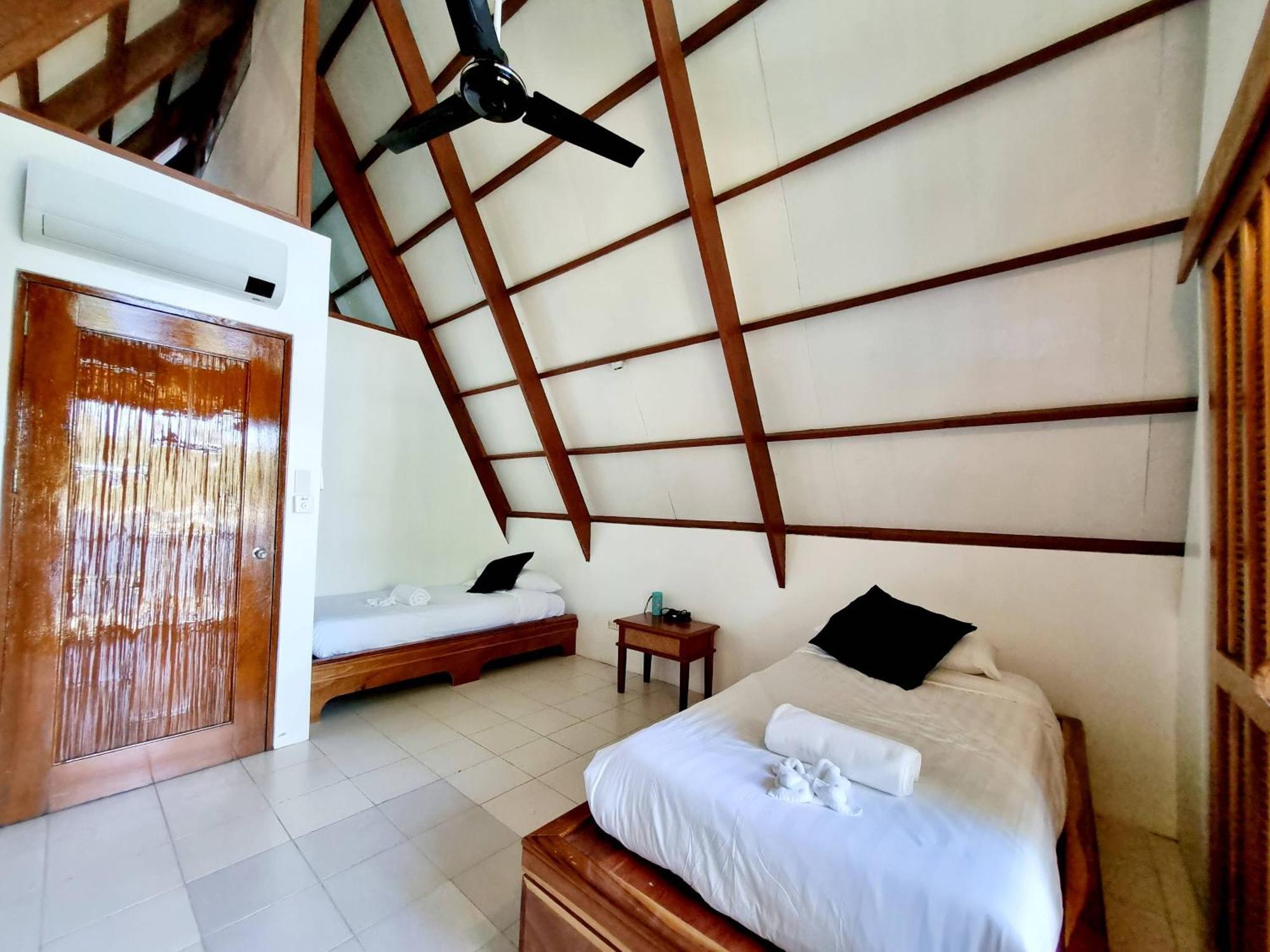 Casalay Boutique Villas & Dive Puerto Galera Room photo