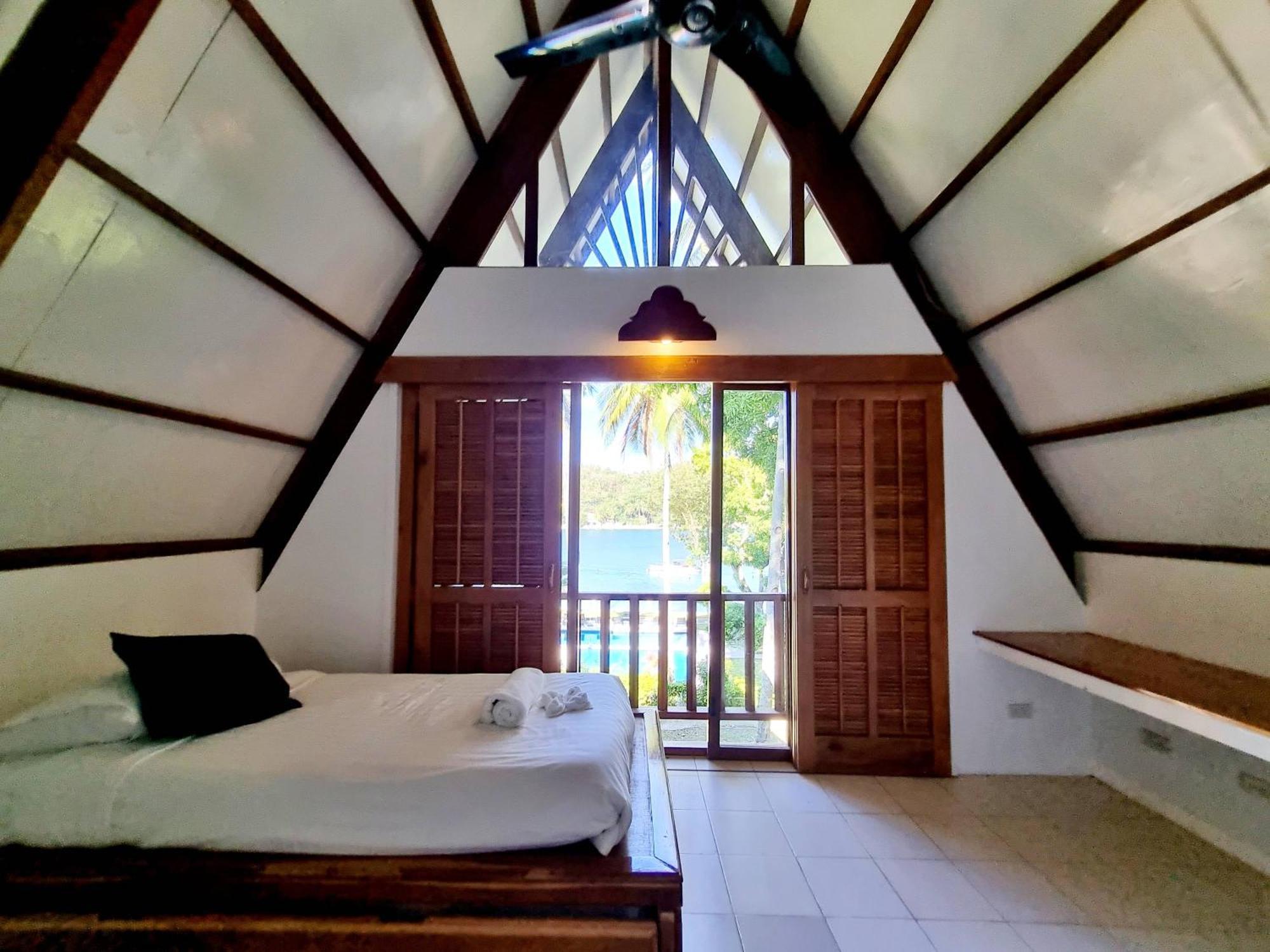 Casalay Boutique Villas & Dive Puerto Galera Room photo